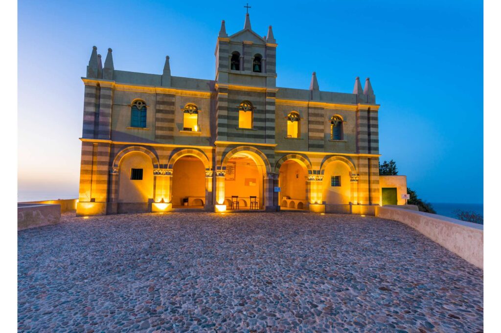 Chiesa di Santa Maria dell'Isola Tropea